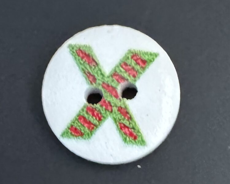 Botón de madera Letra x