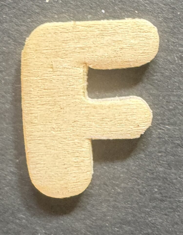 Letra F madera
