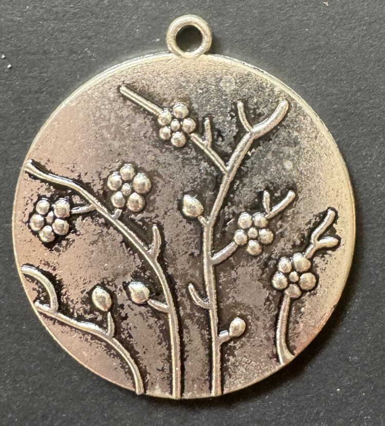 Abalorio colgante flores