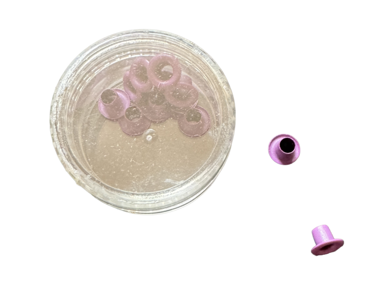 Bote ojales morado scrapbooking