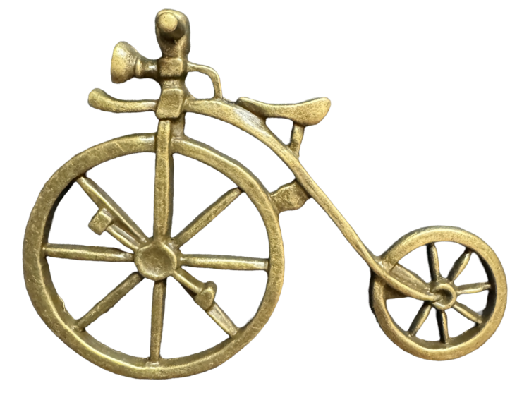 Bicicleta antigua de metal