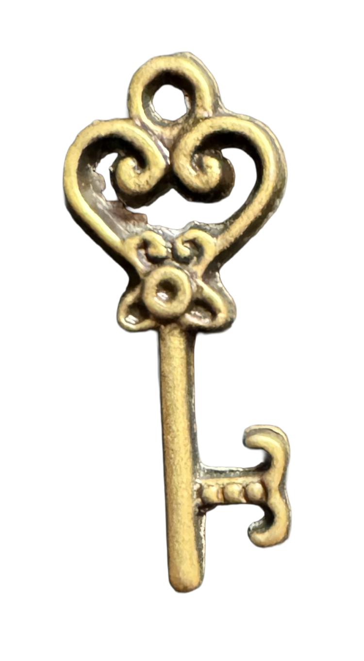 Llave de metal bronce