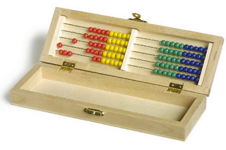 Caja portatodo con Abaco de madera