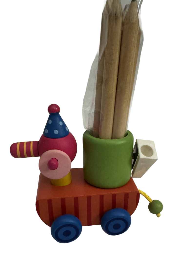Lapicero de madera carrito