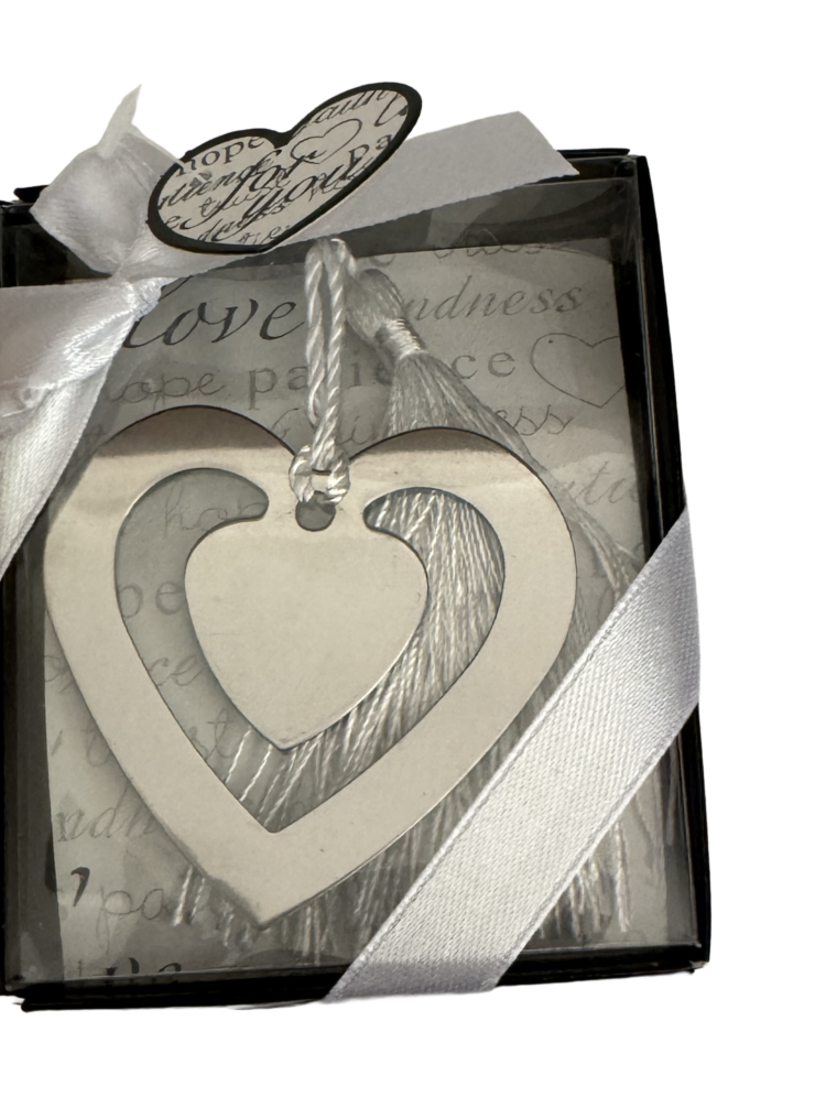 Marcapáginas de metal corazón
