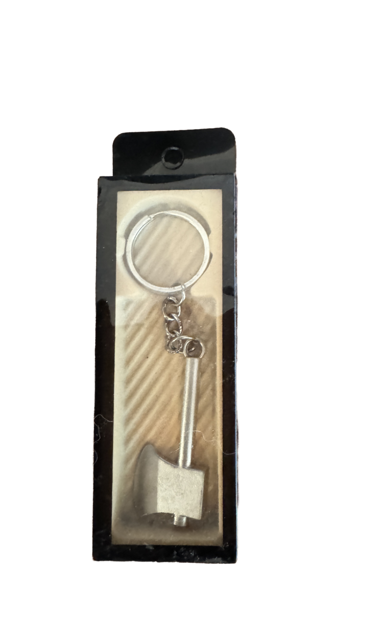Llavero metal hacha