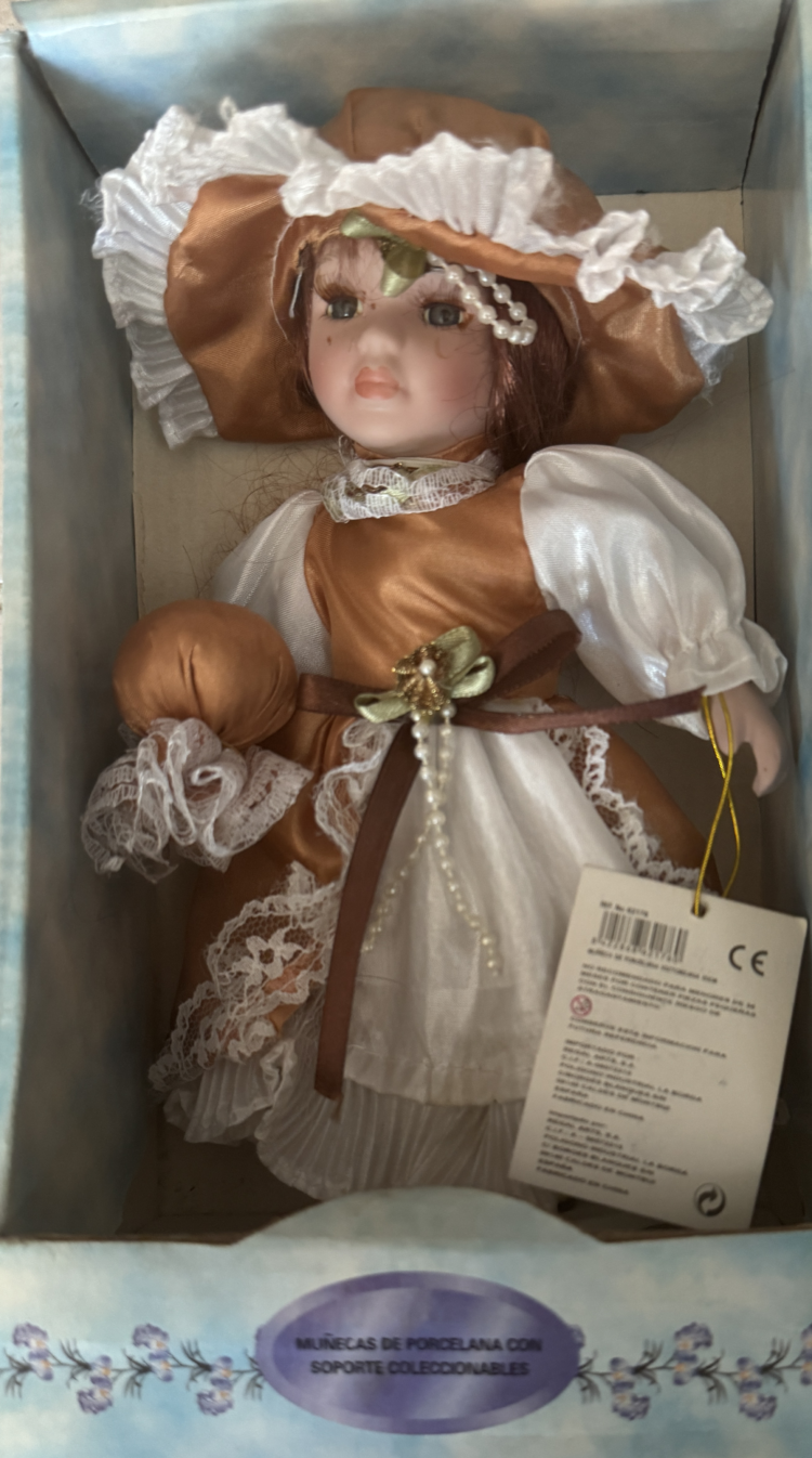 Muñeca porcelan