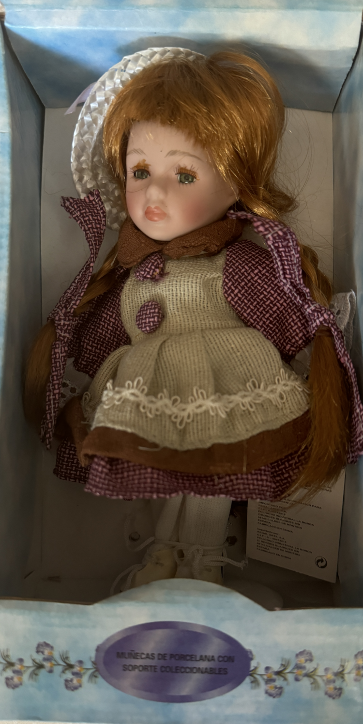 Muñeca porcelan