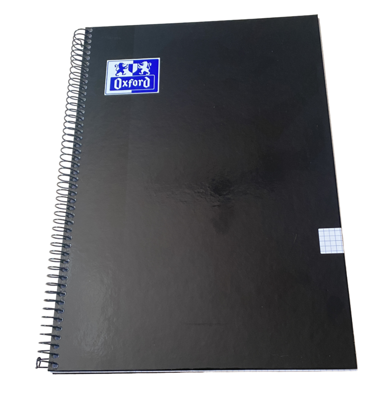 Libreta A4 Oxford 4x4 negra