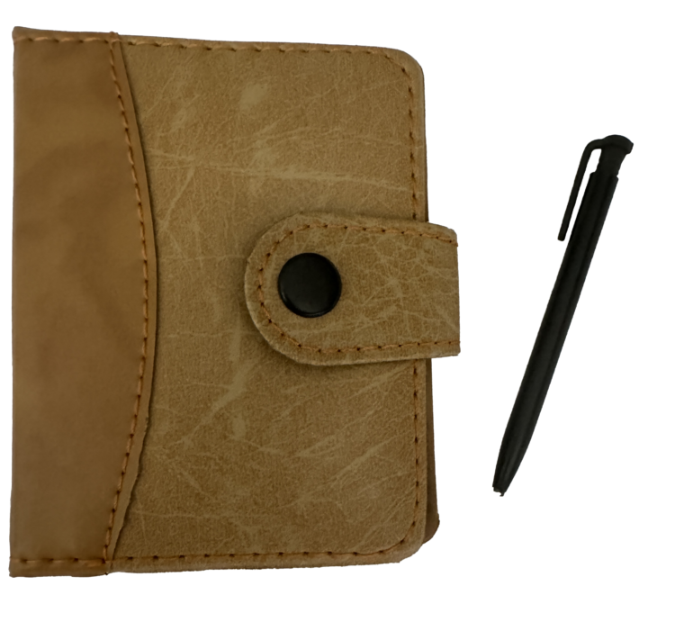 Libreta notas con bolígrafo