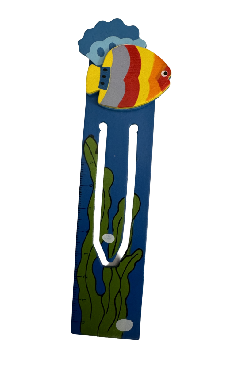 Marcapáginas de madera pez