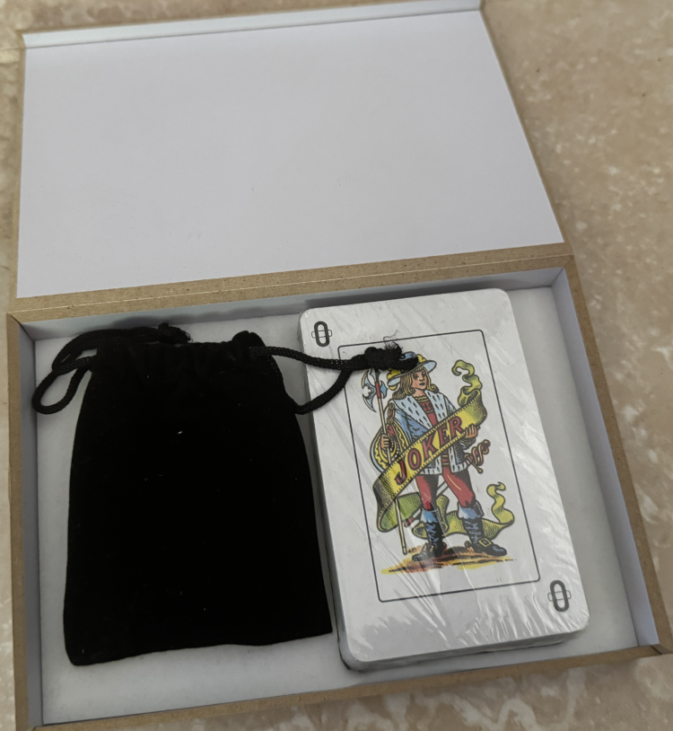 Baraja cartas en estuche
